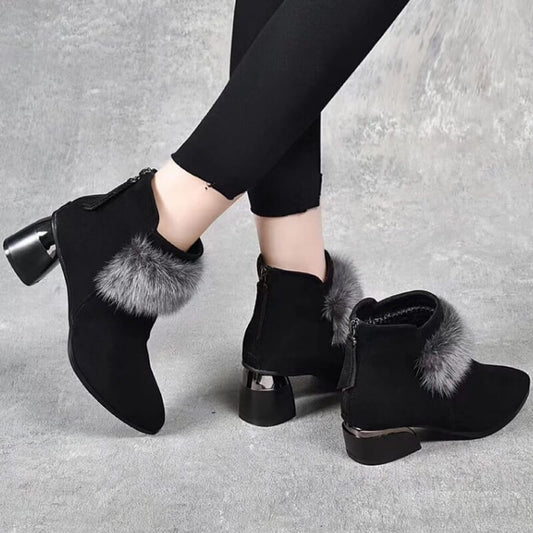 [perfect gift]Winter Women's Elegant Chunky Furry Ankle