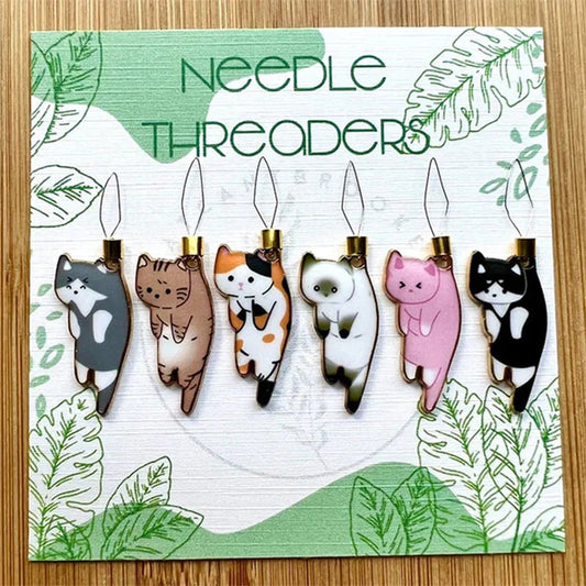 Cartoon Cat Needle Threader with Magnet